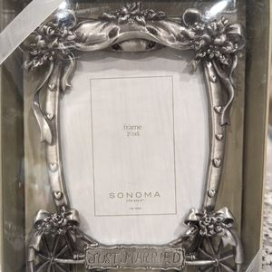 Just Married Photo Frame